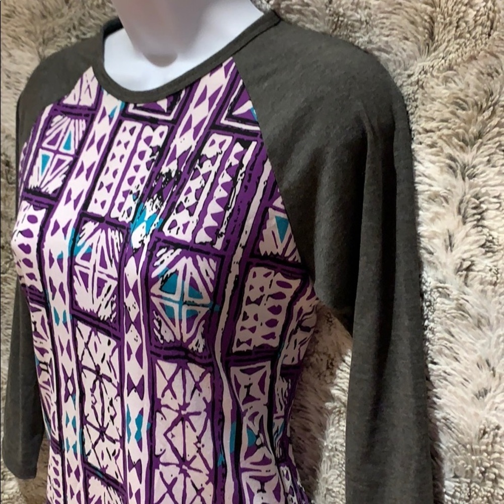 LuLaRoe Randy Tee! - Picture 2 of 8